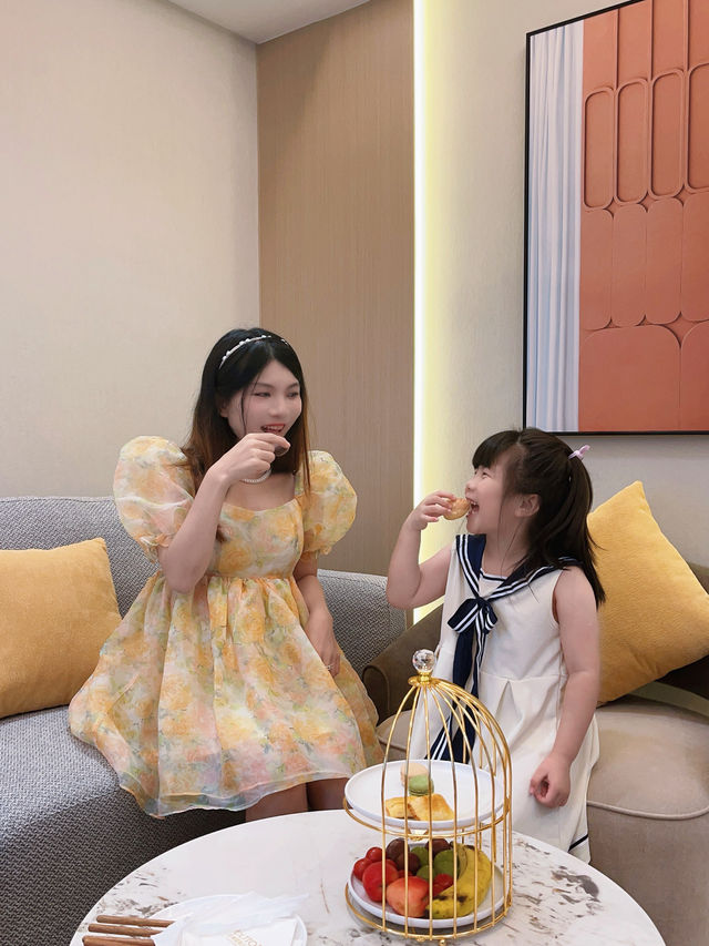 🏨城市輕度假，帶娃也能嗨翻天！🎉