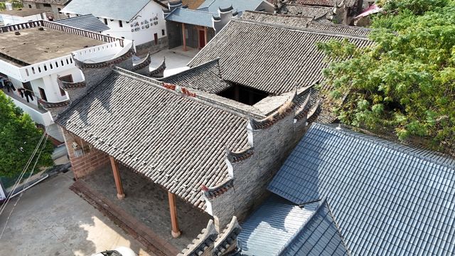 江西興國壩南村陳氏宗祠。