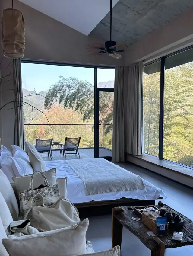 Sleep in the Mountains: A Must-Visit B&B in Liuyang