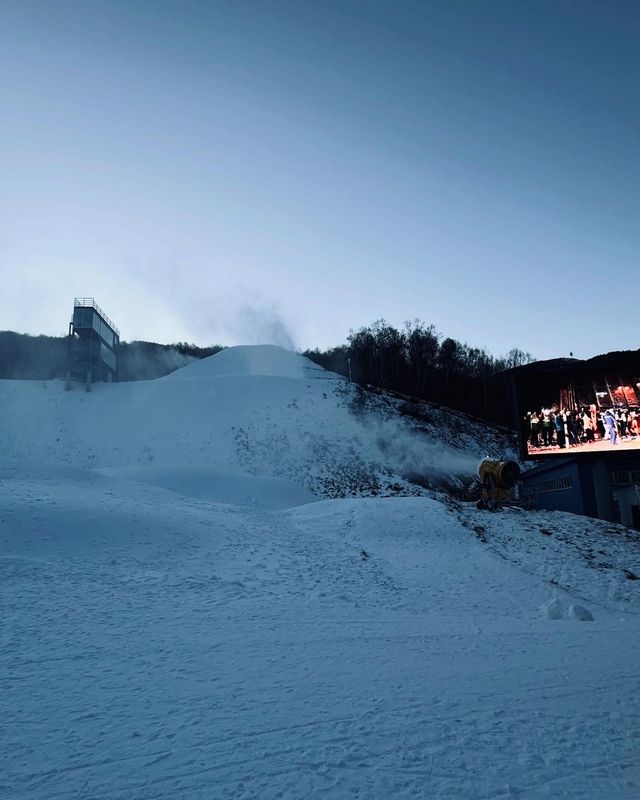 張家口雲頂滑雪攻略：盡享冰雪盛宴
