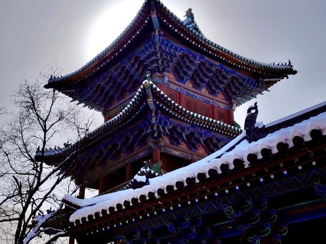 Shaolin Temple in Winter: A Snowy Wonderland ❄️🏯