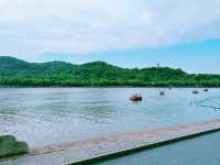 【杭州西湖】唔使人迫人，帶老媽同細路住入西湖裏面