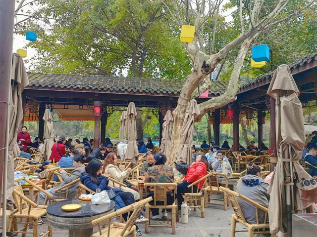 嚟成都必去人民公園，解鎖最巴適嘅市井煙火氣