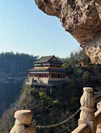 東陽橫店屏巖洞府，有「江南第一洞天」之稱