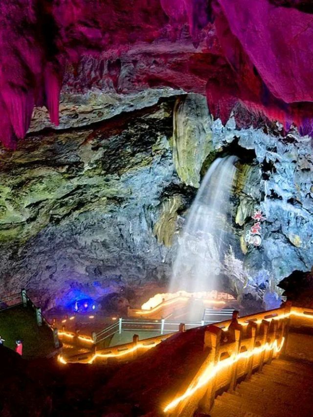 Double Dragon Cave, National 5A Scenic Spot