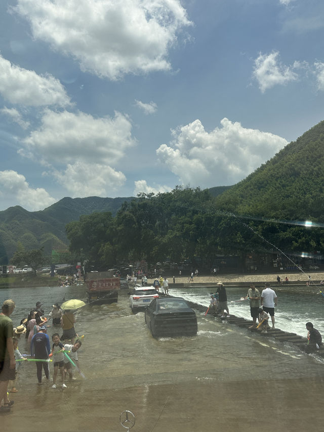 月亮灣私藏秘境｜步行闖入野生小溪