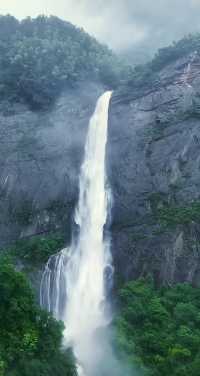 1. 登廬山望雲海,在飛流直下間,讀懂李白的詩意