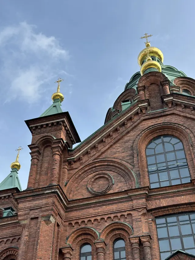 Helsinki, Finland｜Red Rose and White Rose