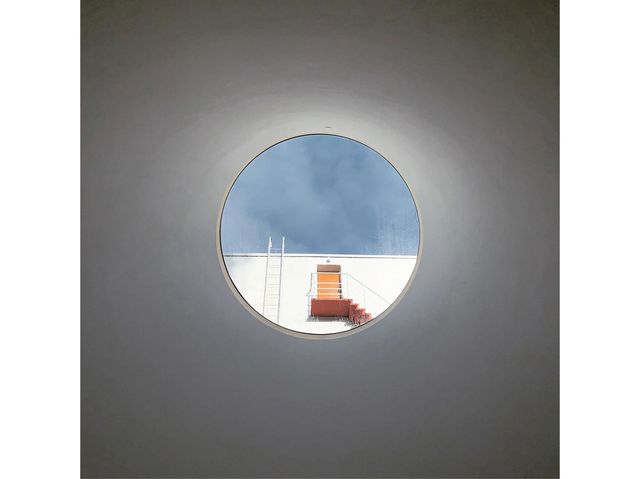 芬蘭這個美術館就像是廣場上平地冒出的泡泡