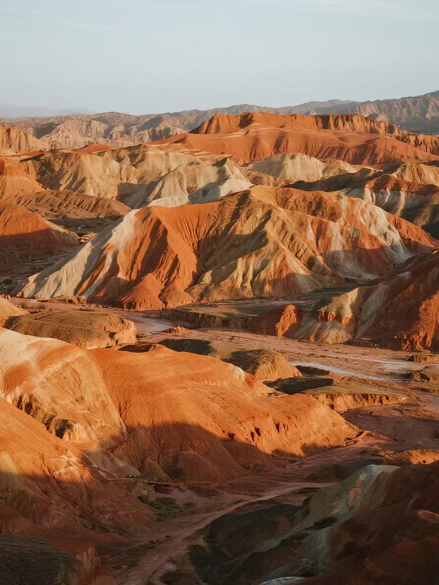 帶娃解鎖蘭州水墨丹霞!人少景美的親子秘境 帶娃解鎖蘭州水墨丹霞!人少景美的親子秘境