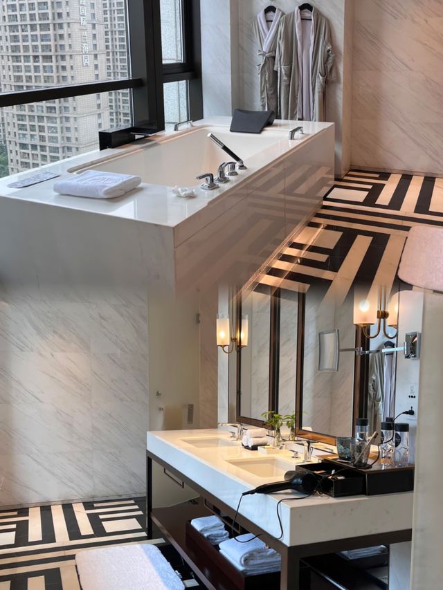 來武漢出差+旅遊,糾結了好久選了泛海費爾蒙,直接被驚艷到尖叫 來武漢出差+旅遊,糾結了好久選了泛海費爾蒙,直接被驚艷到尖叫