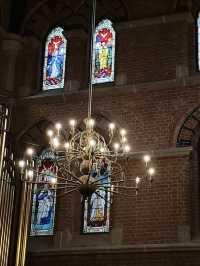 深秋限定在上海百年紅教堂遇見金色浪漫