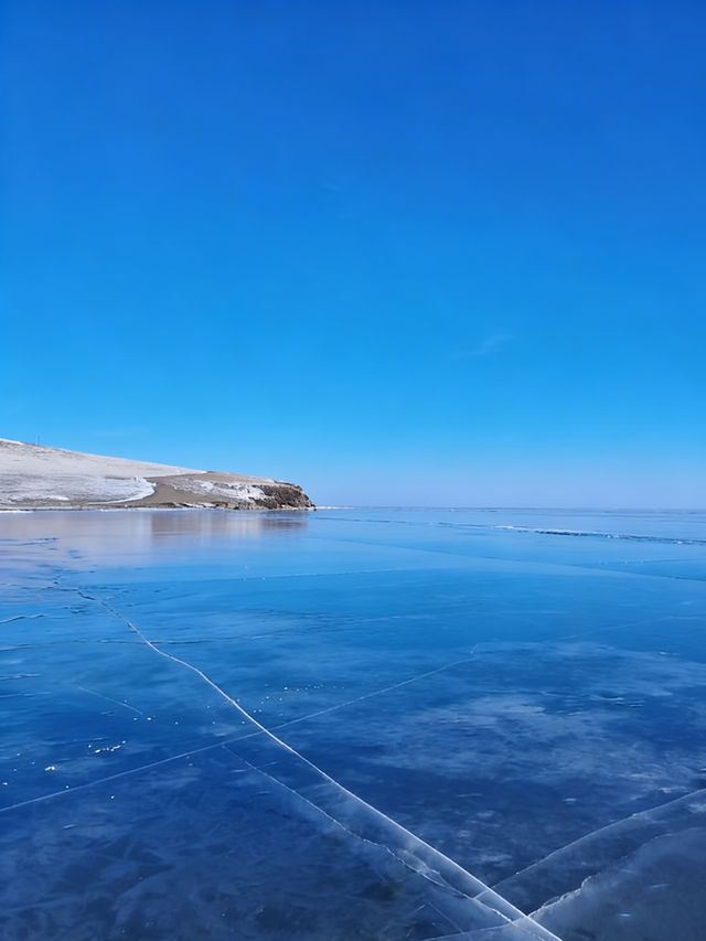 初冬呼倫湖｜草原秘境中的冰封藍調盛宴