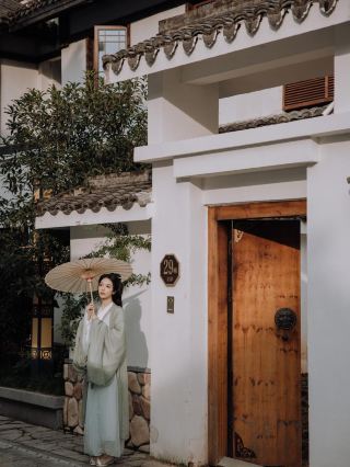 By the Nanxi River! This hotel is perfect for family trips