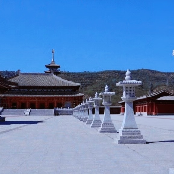 我站在大雲寺一座擁有 1,400 年歷史的地宮裡 