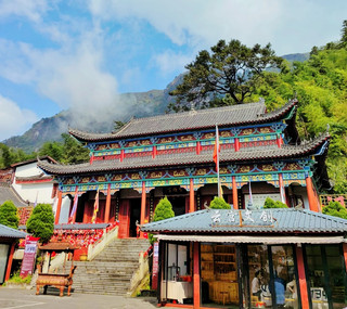 If the mountain won't come to me, I'll go to the mountain | Wugong Mountain: A date with the meadow in the clouds