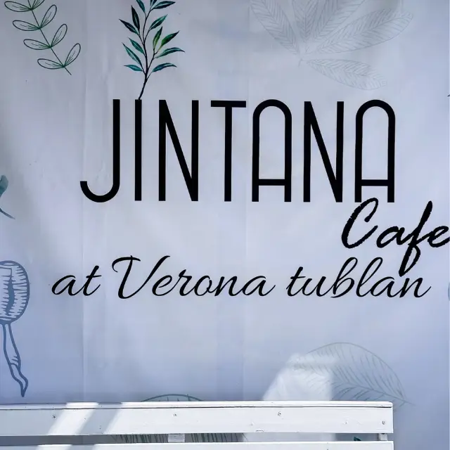 Jintana cafe คาเฟ่ ที่ Verona ทับลาน