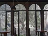 Vanvela Cafe’ & Space คาเฟ่สไตล์ Loft ปูนเปลือย