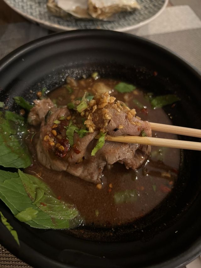 รีวิว บุฟเฟต์ใบหยกฟรี จาก Trip.com