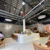 Analog Coffee @ Kampot, Cambodia 