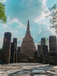เที่ยวโบราณสถานวัดช้างล้อมสุโขทัย
