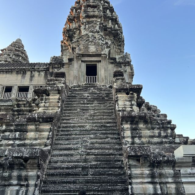 【カンボジア旅】　神秘的なアンコールワット遺跡