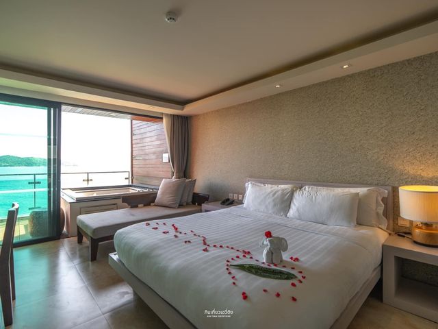 นอนโรงแรม 5 ดาว ชมวิวทะเลภูเก็ต🏝️