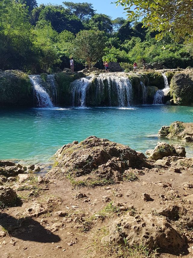 beautiful Bolinao waterfall 世外桃源（波利瑙瀑布）