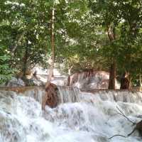 Ban Bwe Gyin waterfall 🌊🌳💦