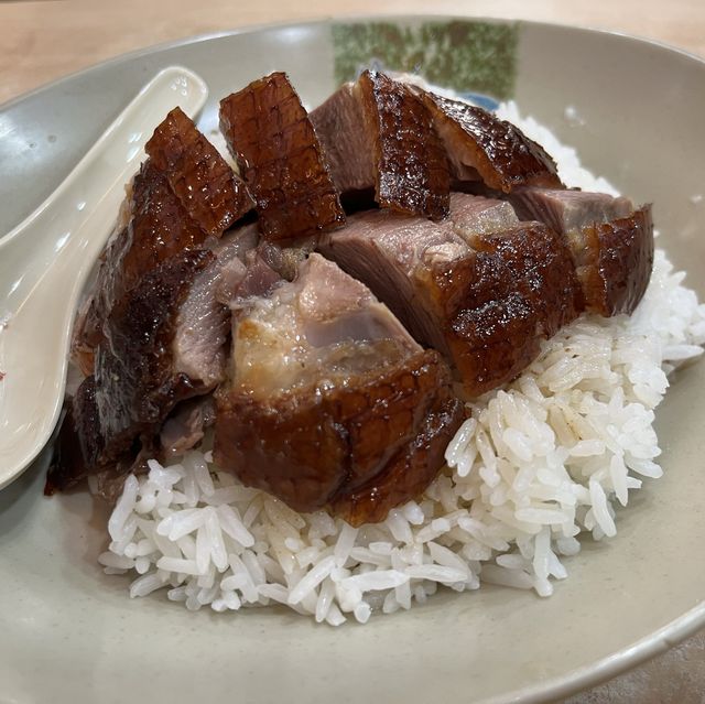 慕名而來食米芝連燒鵝