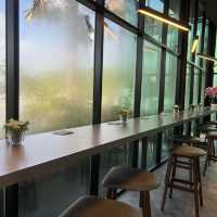 คาเฟ่อเมซอนที่ทั้งใหญ่เเละโคตรสวย