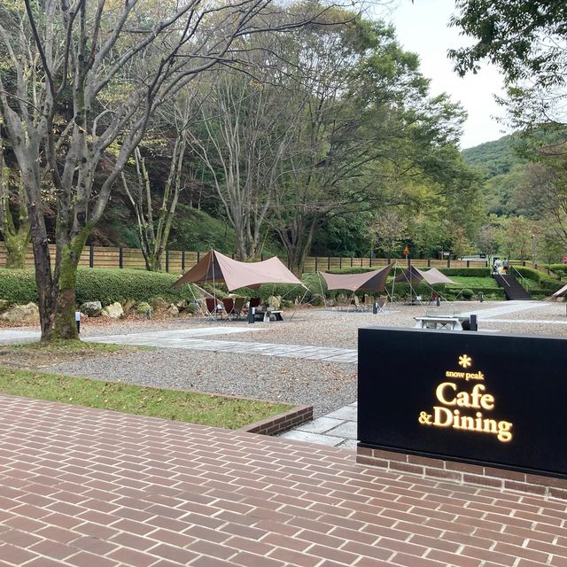 캠핑용품 구경도 하고 식사도 하는 스노우피크 카페앤다이닝