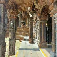 ปราสาทสัจธรรม