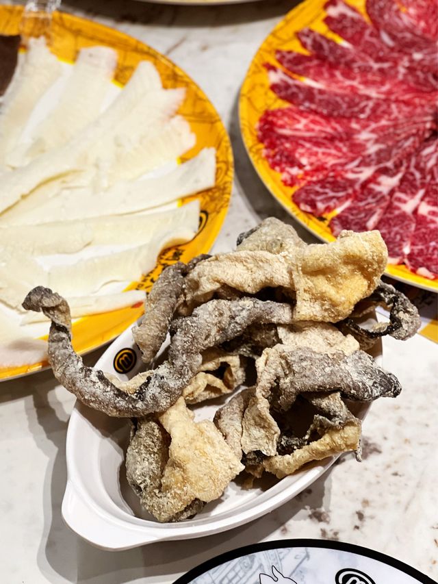 超人氣深圳現切牛肉火鍋