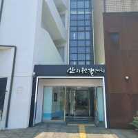 제주여행 중 멋진 전시를 볼 수 있는 산지천갤러리
