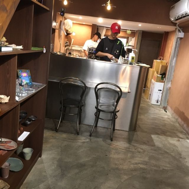台南懨懨咖啡廳，在老宅內品嘗獨特的拿鐵與巴斯克