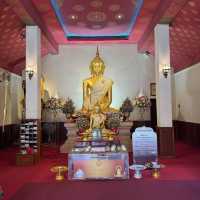 กราบสักการะวัดสระเกศราชวรวิหาร (วัดภูเขาทอง)