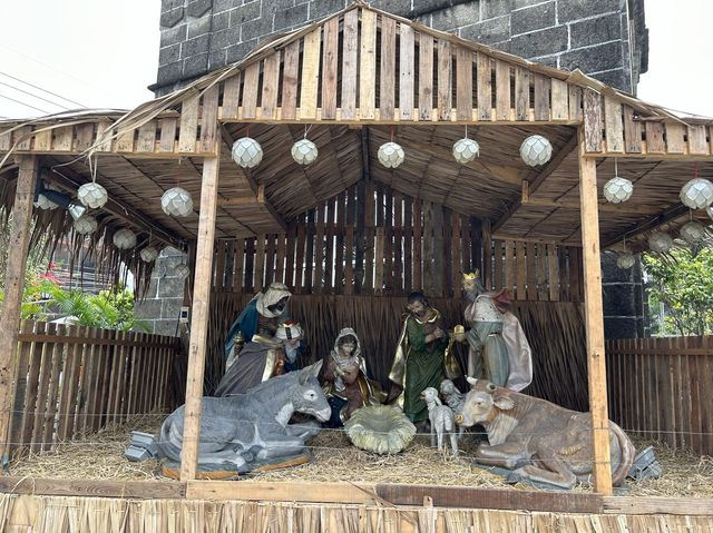 Christmas atmosphere at The Manila Cathedral 