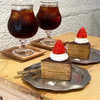 【福岡カフェ】伝統ある箱崎縞の織物の販売と、おいしいスイーツをいただけるカフェ