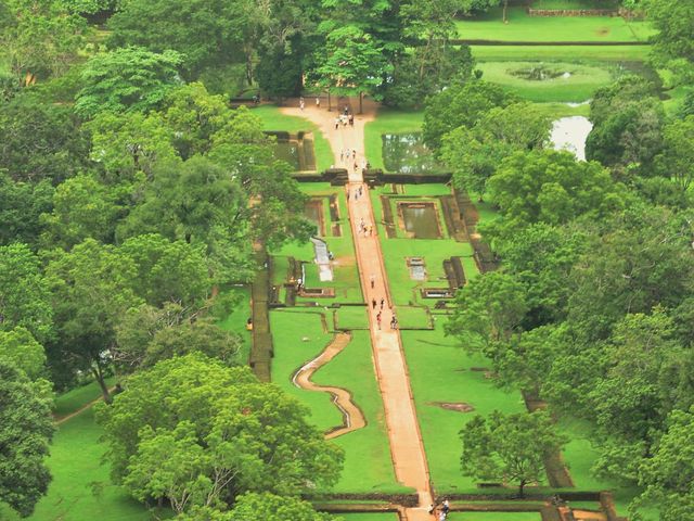 Discover the hidden gem of Sigiriya.