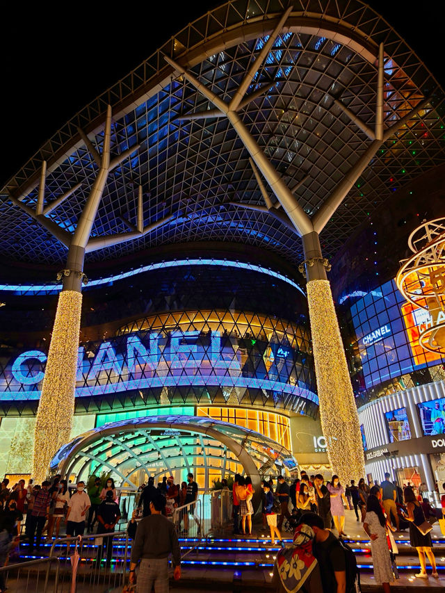 A shopping paradise in Singapore