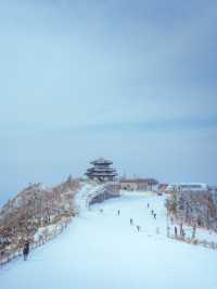 설경에 뒤덮힌 아름다운 이곳 “덕유산”