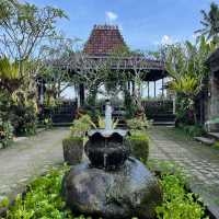 The marvelous stone angel statues of Bali 