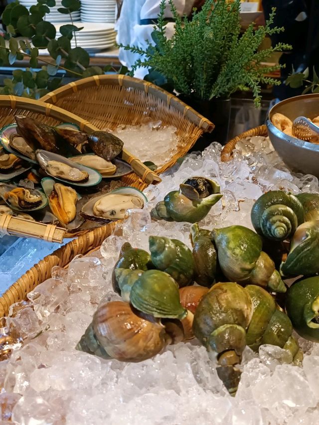 中環蘭桂坊寶藏意大利餐廳 周末自助午餐無限任食生蠔龍蝦