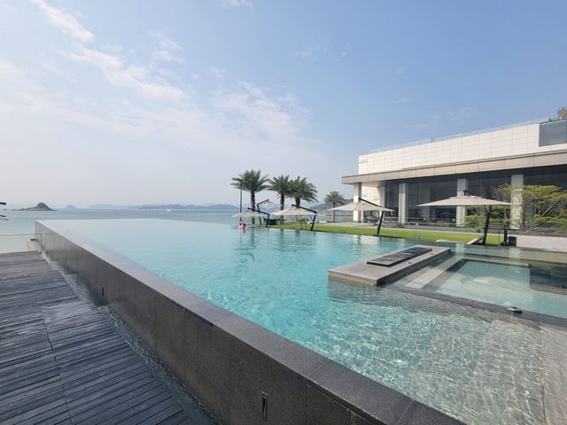 深圳洲際度假酒店：市中心的頂級住宿首選，無敵海景貼心服務！