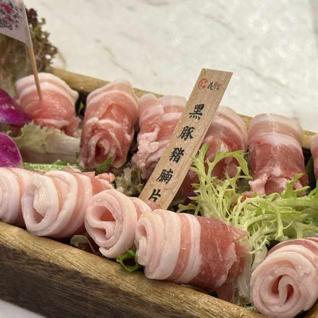 📍尖沙咀 特色四格鍋‼️湯底濃郁💖醉雞、海鮮鍋料巨多 ❤️‍🔥