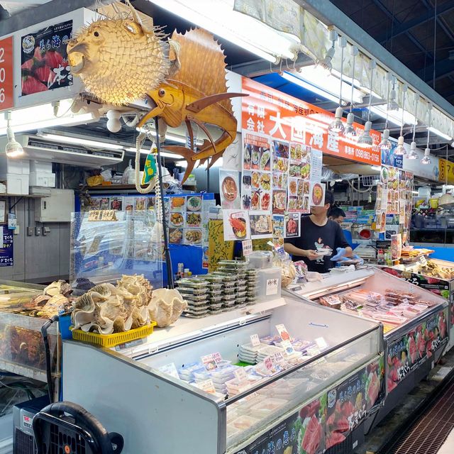 「沖繩泊港漁市場」：龍蝦兩吃，推薦試試！