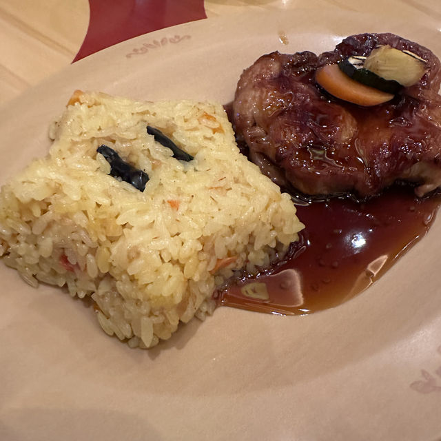 【大阪観光/グルメ】キノピオのレストラン