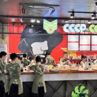 분위기는 사회주의 맛은 자본주의. 베트남의 콩(?)산 카페 - CCCP Coffee