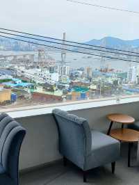 부산 카린 영도 플레이스 통창으로 트인 뷰